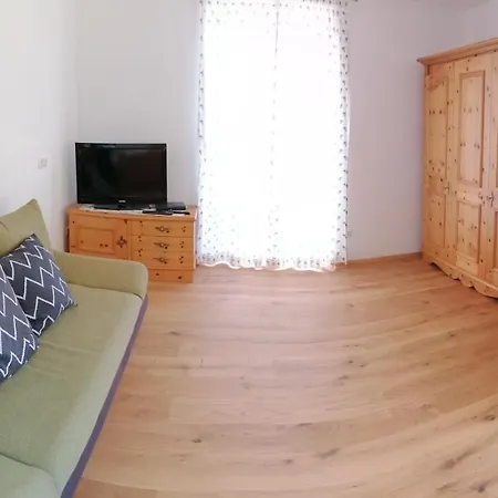 Haus Alexander *